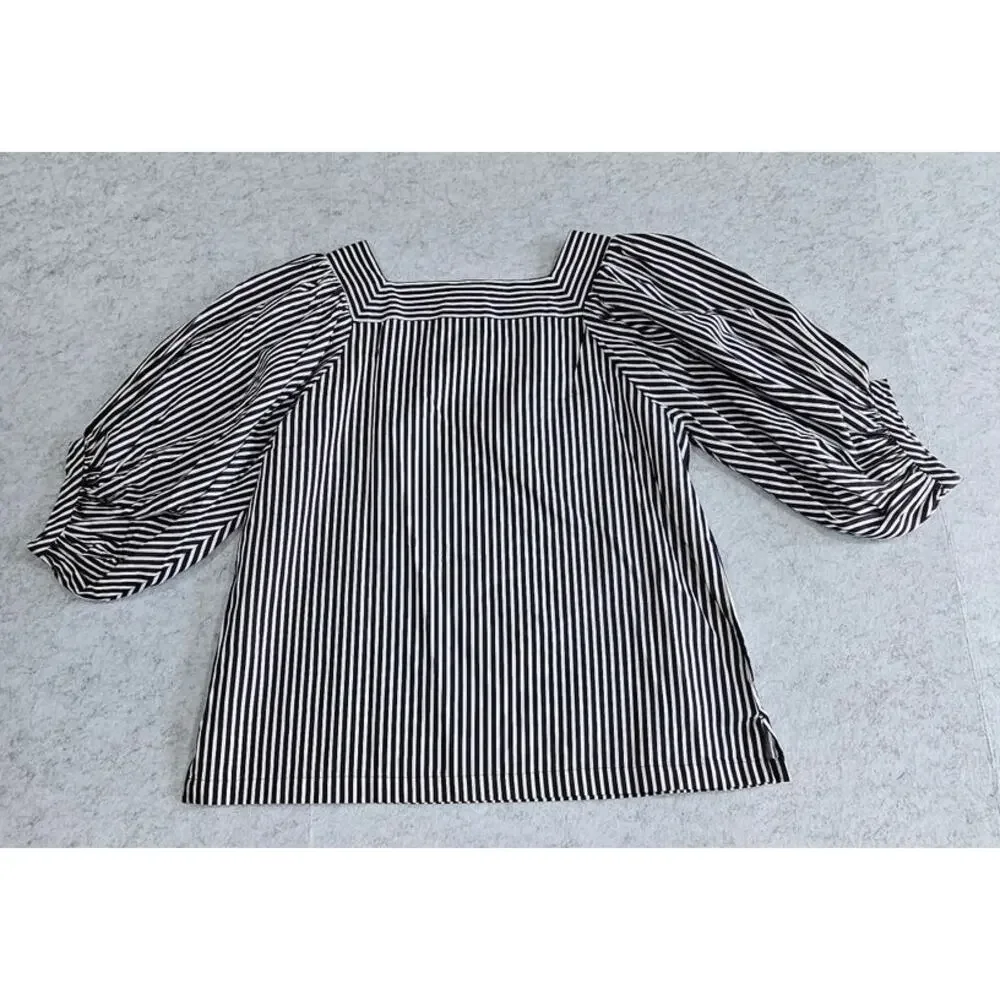 LOFT blouse square